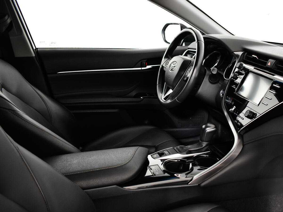 Toyota Camry, 2019 Фото №11
