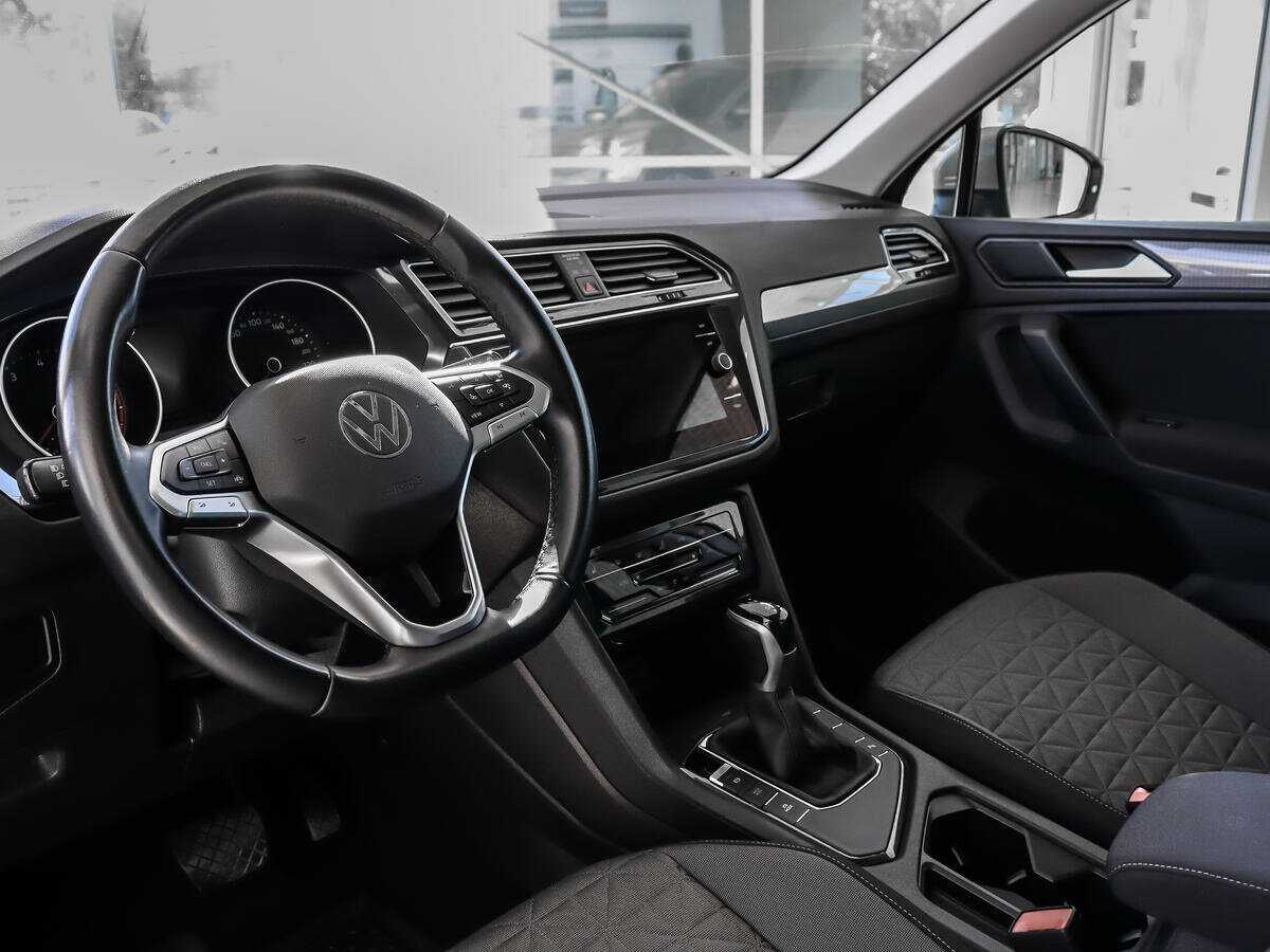 Volkswagen Tiguan, 2021 Фото №9
