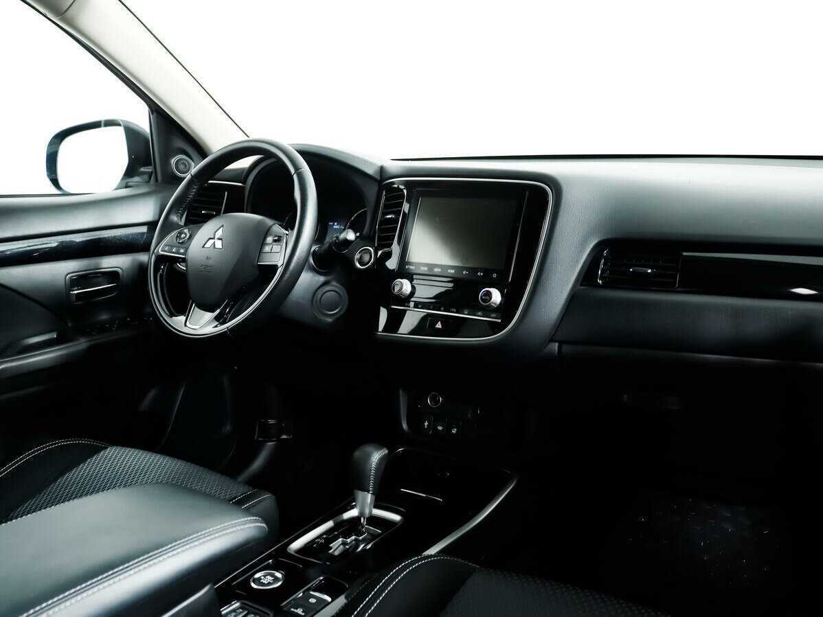 Mitsubishi Outlander, 2020 Фото №7