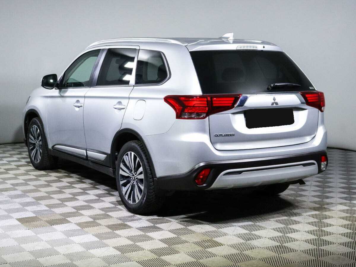 Mitsubishi Outlander, 2021 Фото №6
