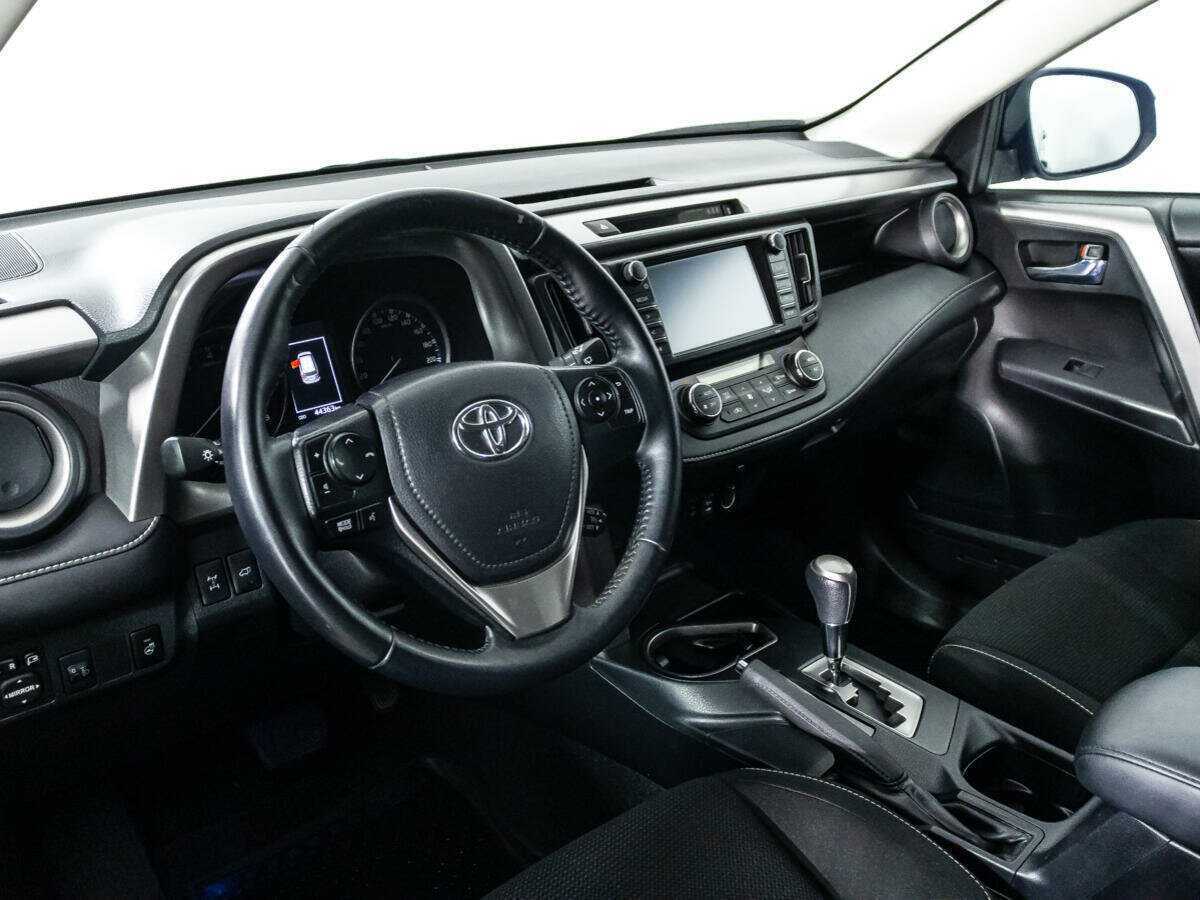 Toyota RAV4, 2017 Фото №10