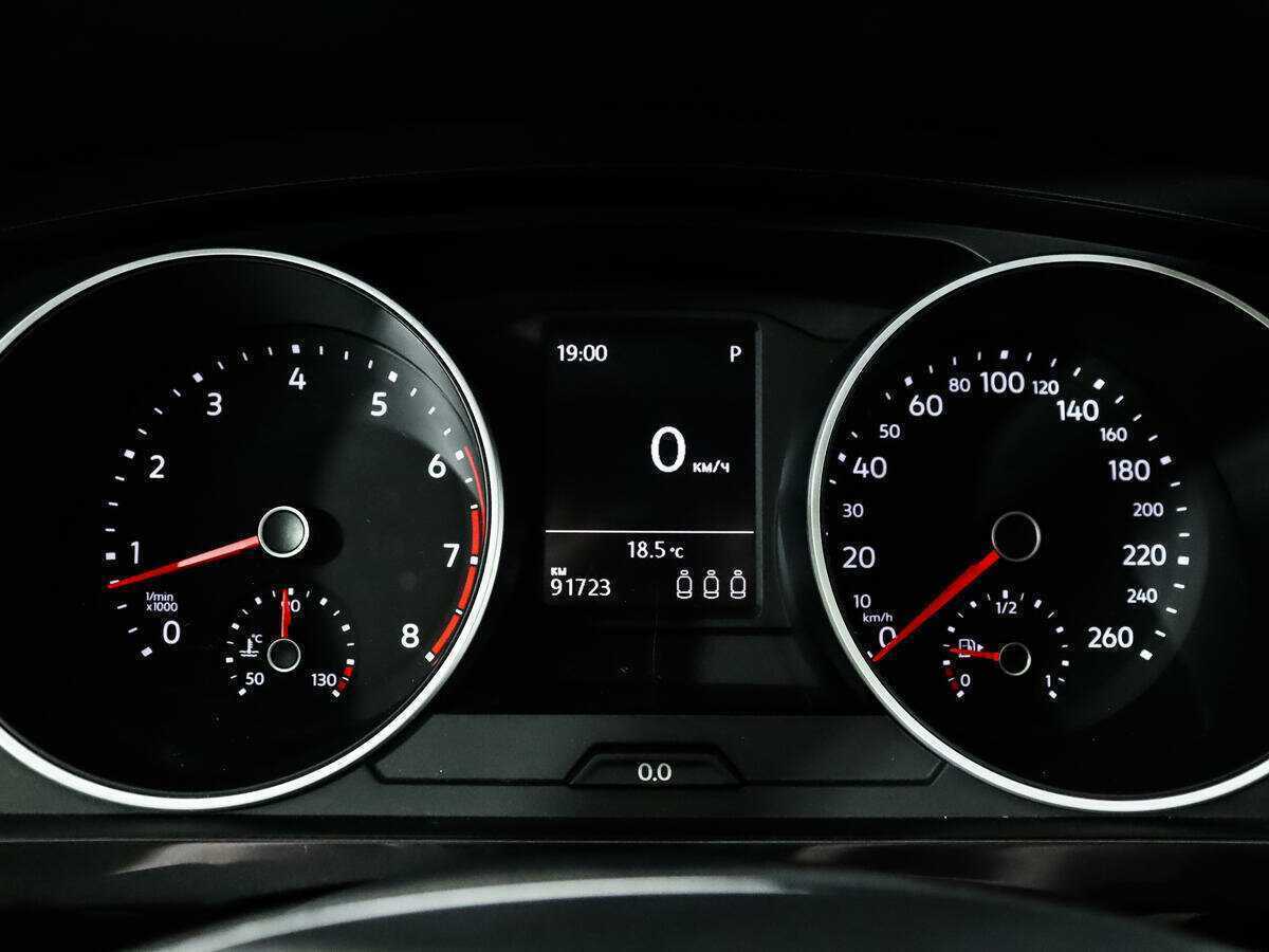 Volkswagen Tiguan L, 2019 Фото №11