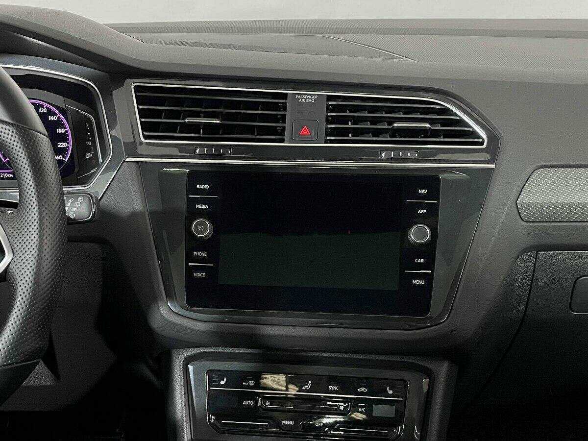 Volkswagen Tiguan, 2021 Фото №12