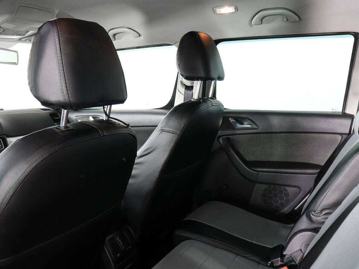 Skoda Yeti, 2012 Фото №12