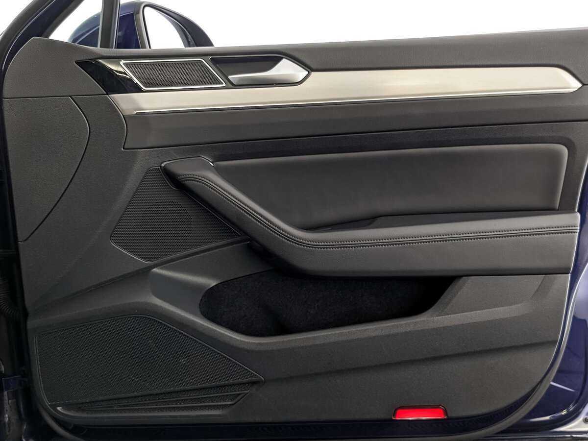Volkswagen Passat, 2019 Фото №21