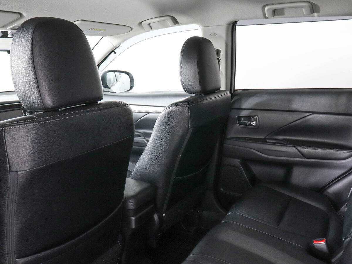 Mitsubishi Outlander, 2013 Фото №12