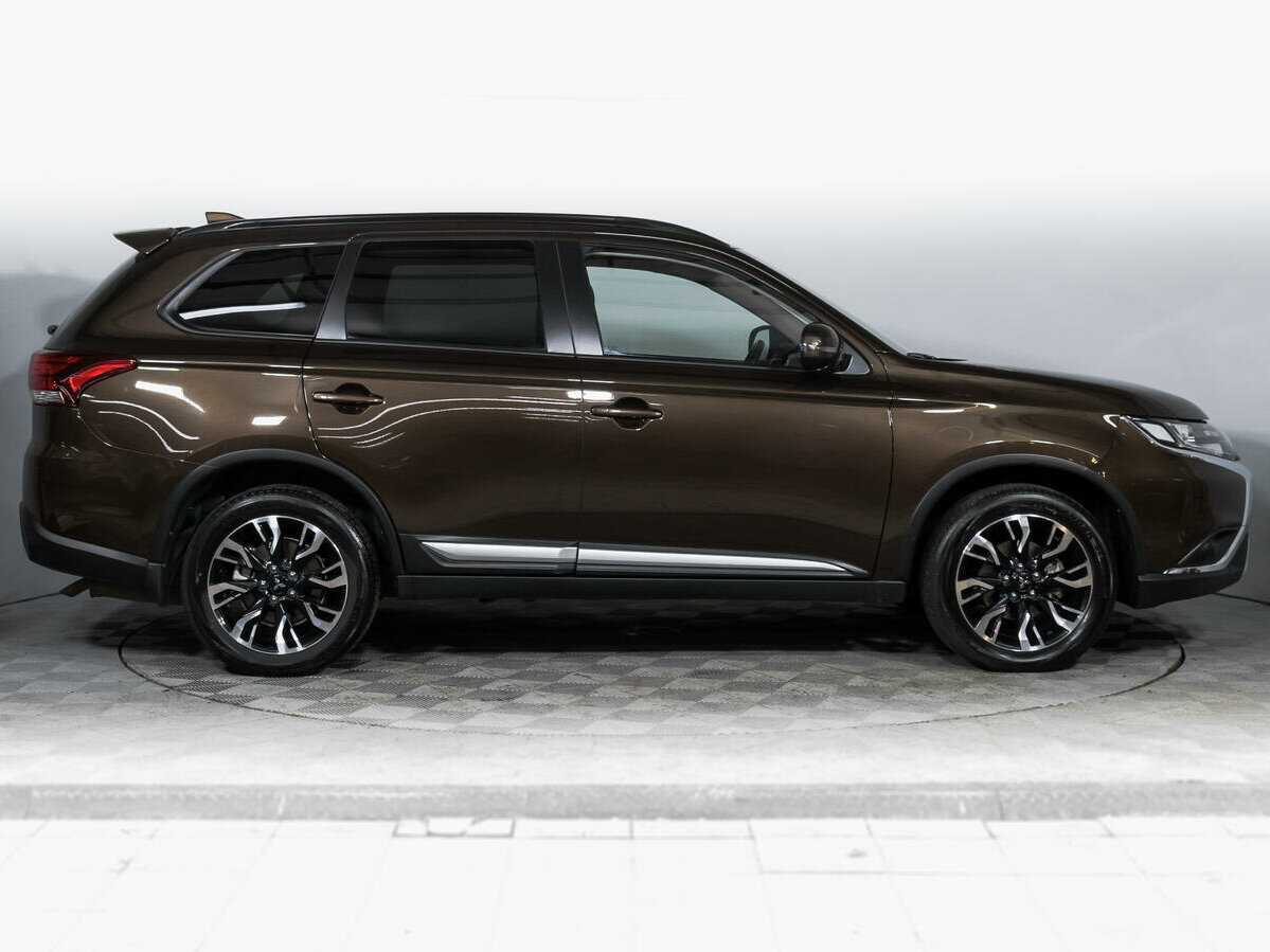 Mitsubishi Outlander, 2021 Фото №4