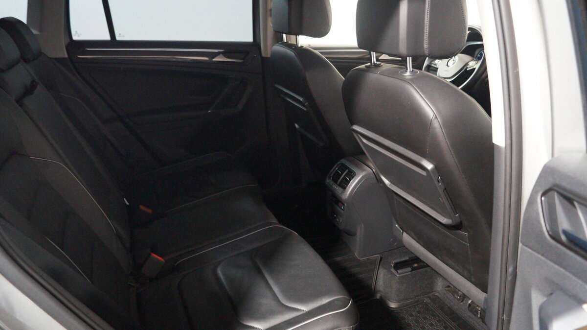 Volkswagen Tiguan, 2018 Фото №9