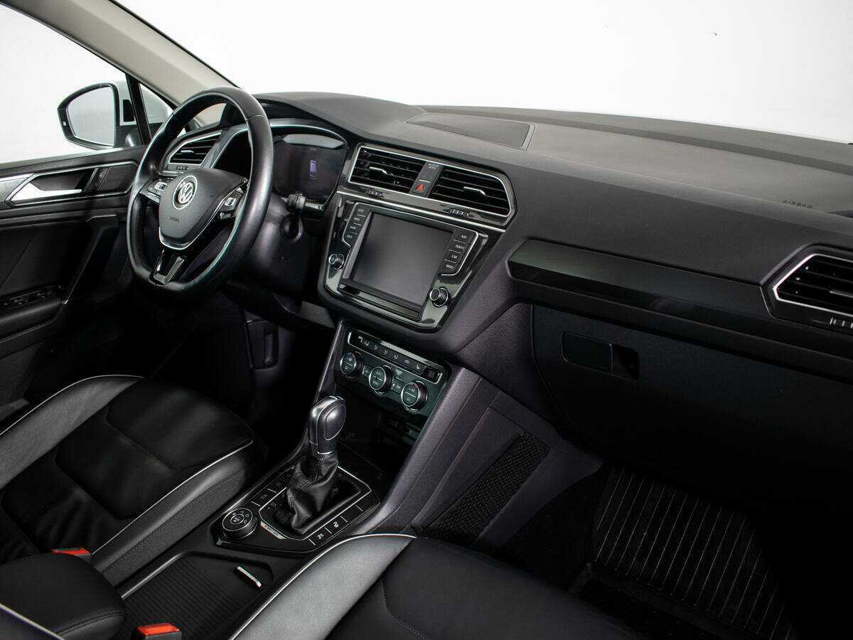 Volkswagen Tiguan, 2017 Фото №9