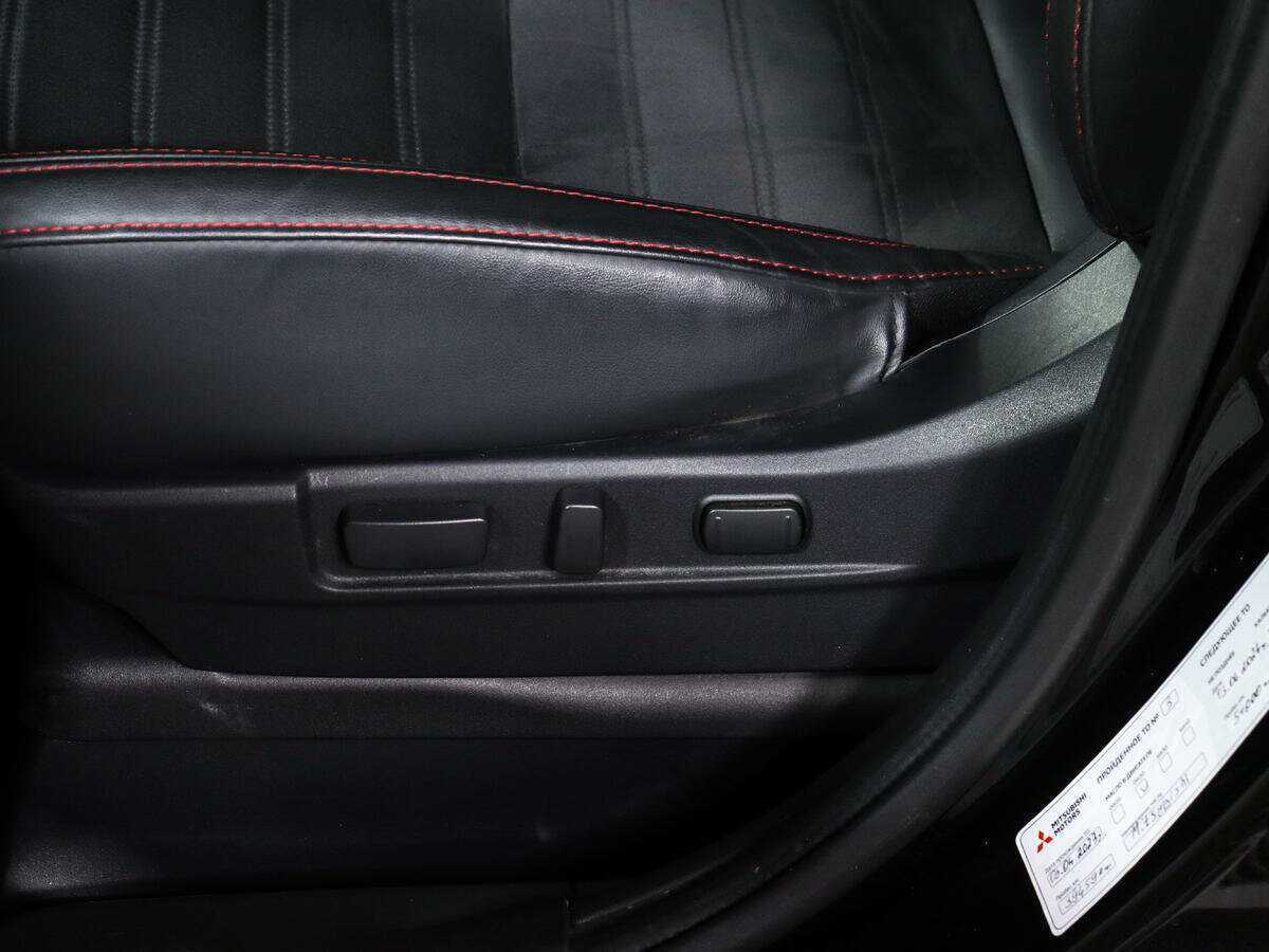 Mitsubishi Outlander, 2020 Фото №17