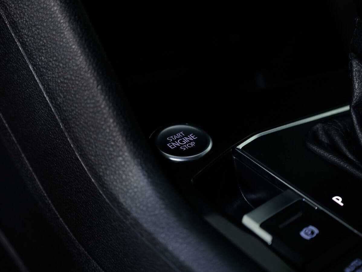 Volkswagen Tiguan, 2018 Фото №12