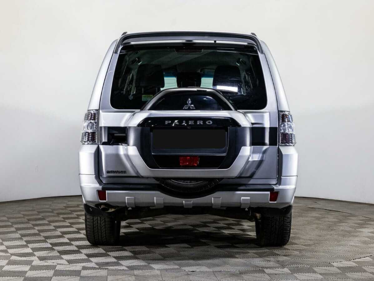 Mitsubishi Pajero, 2017 Фото №6