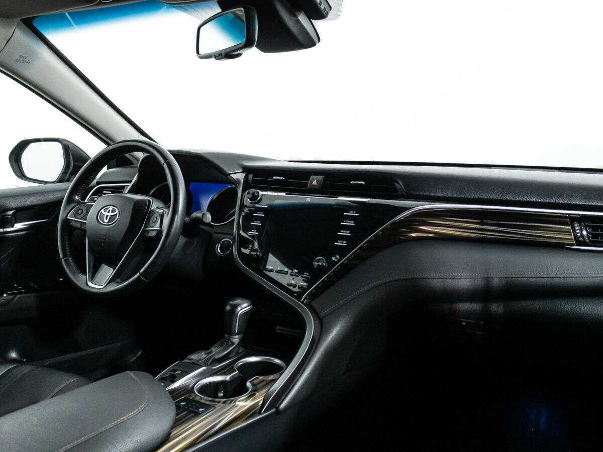 Toyota Camry, 2020 Фото №9