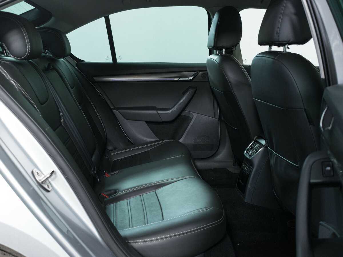 Skoda Octavia, 2018 Фото №10
