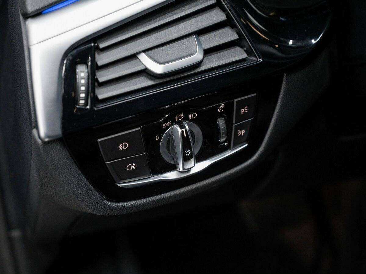 BMW 5 серии 520d, 2017 Фото №18