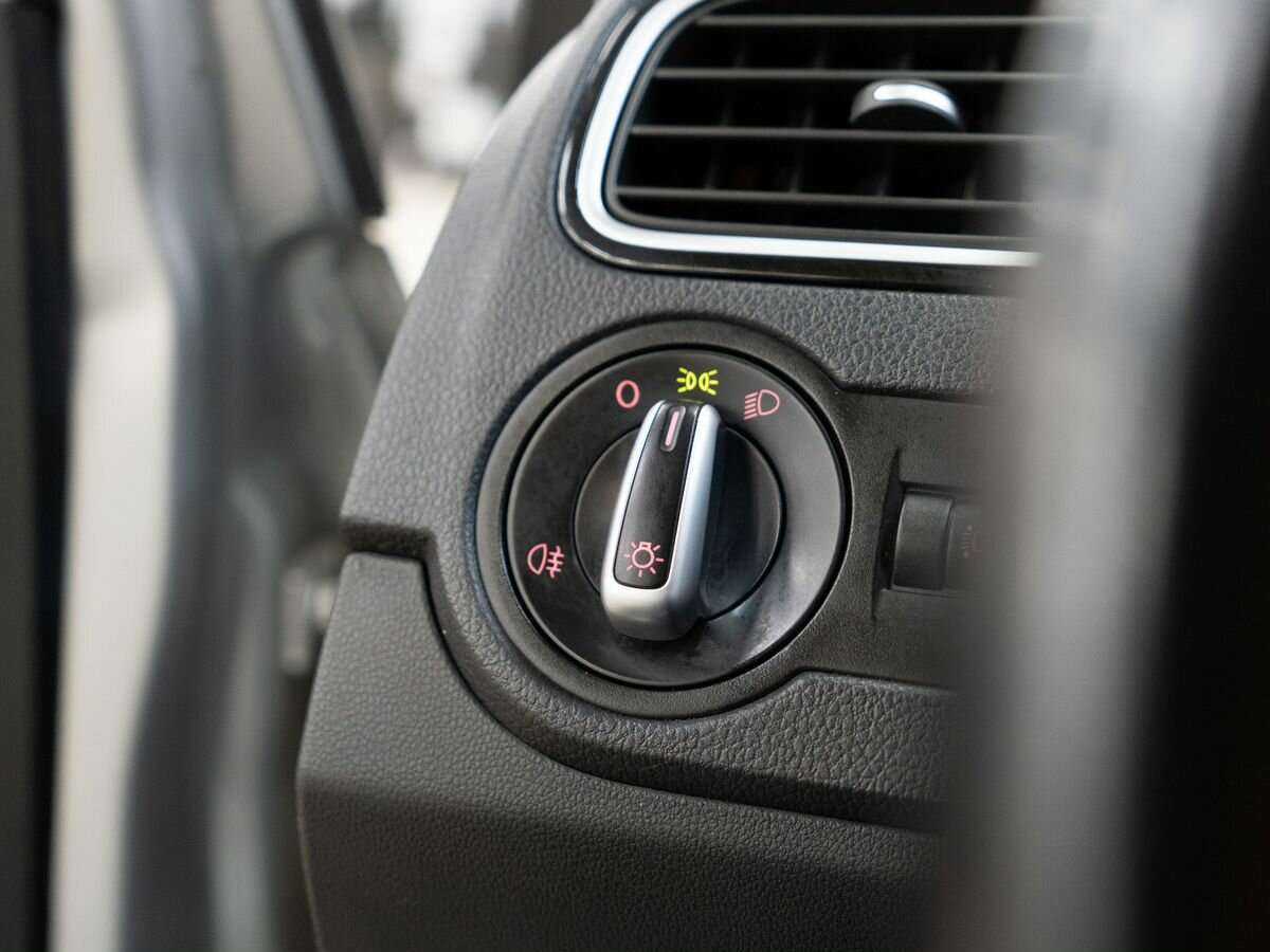 Volkswagen Polo, 2019 Фото №14