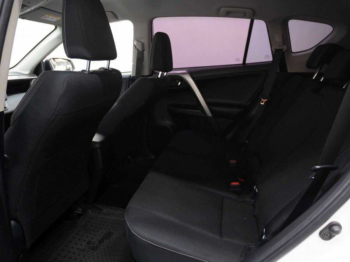 Toyota RAV4, 2017 Фото №7