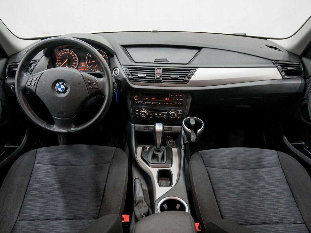 BMW X1 18i, 2013 Фото №11