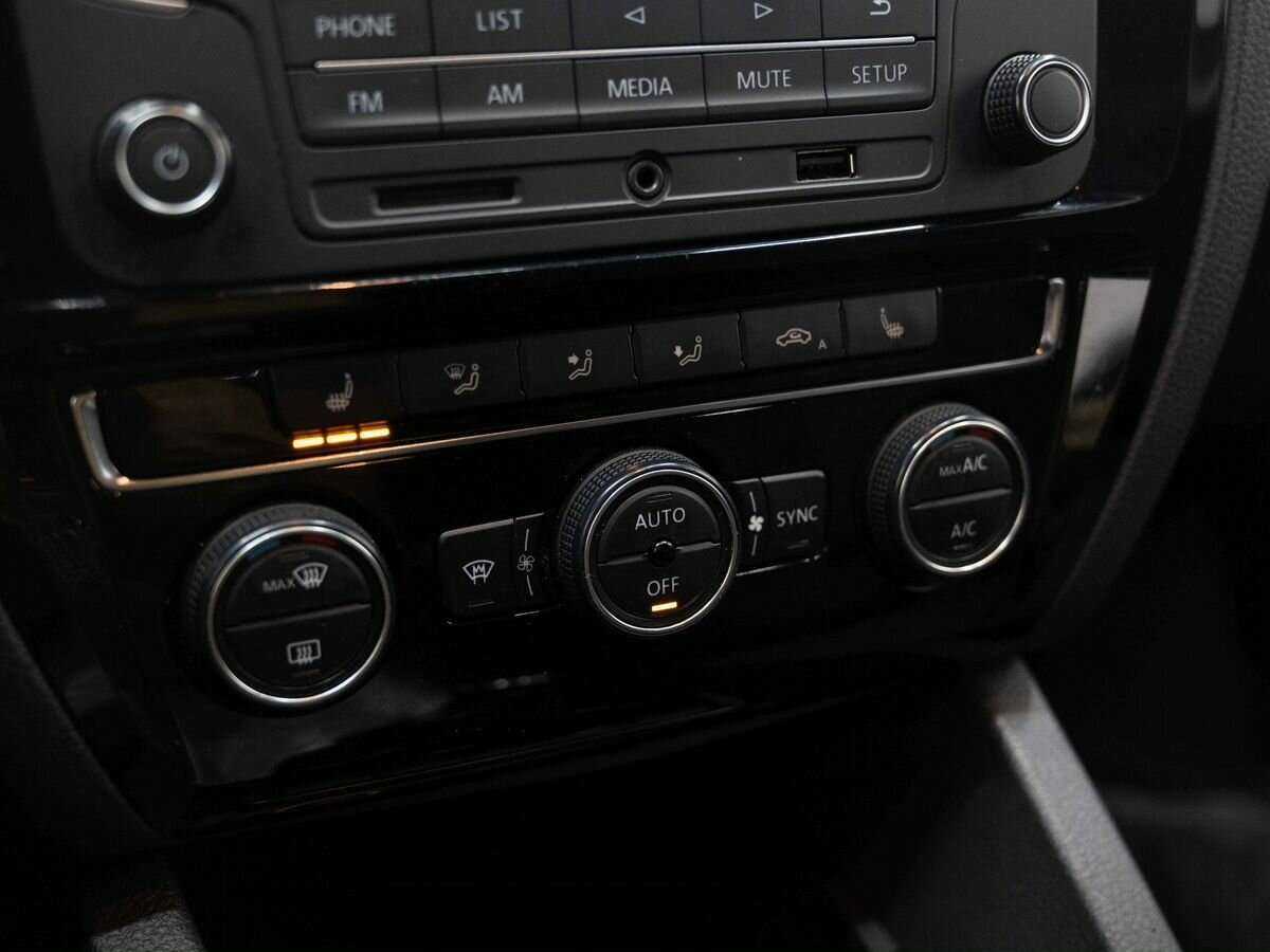 Volkswagen Jetta, 2016 Фото №18