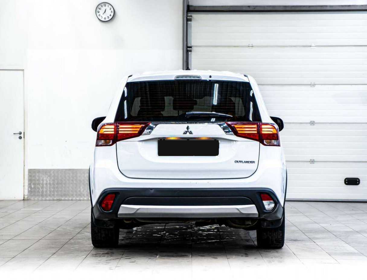 Mitsubishi Outlander, 2015 Фото №5