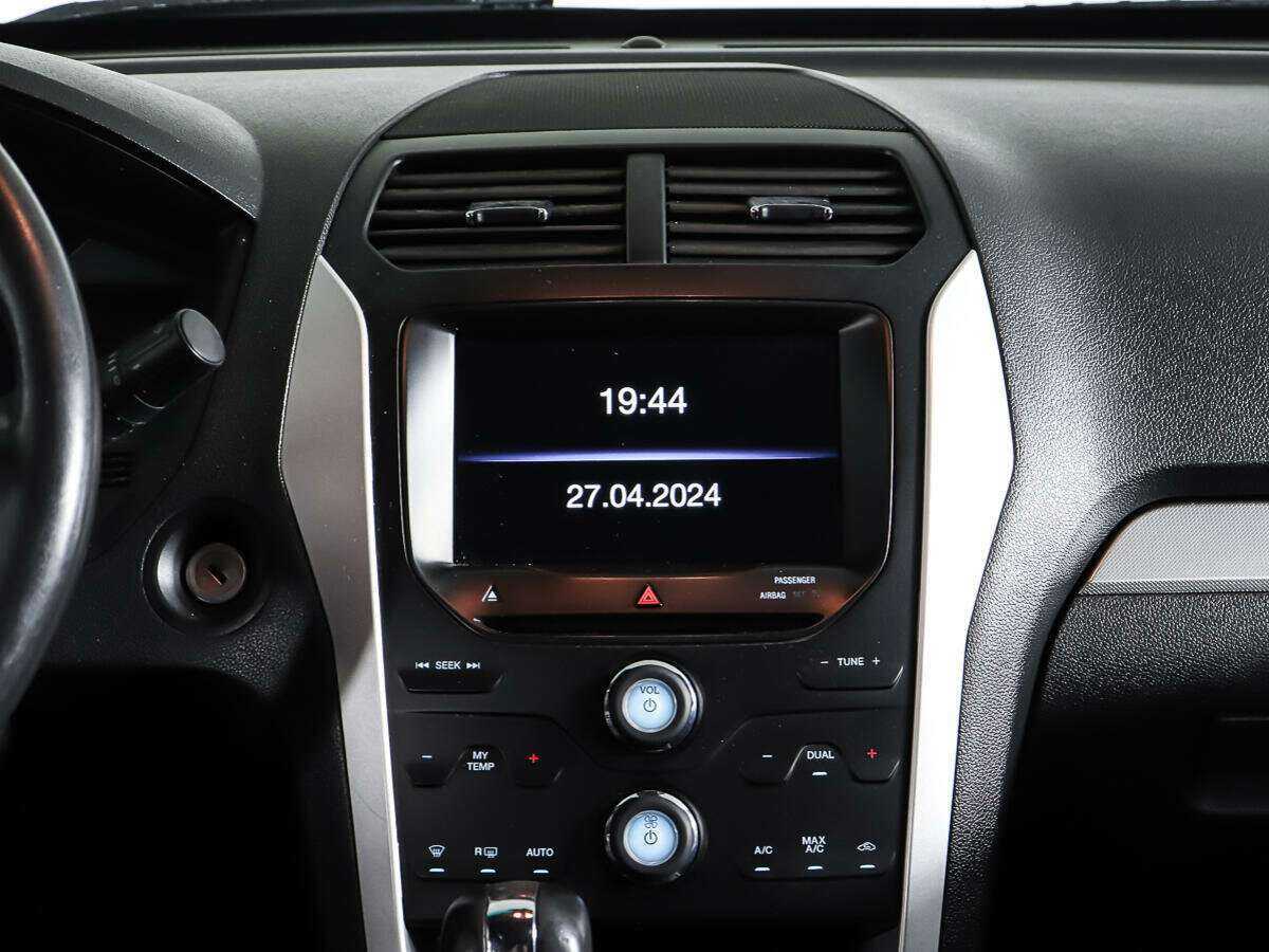 Ford Explorer, 2013 Фото №12