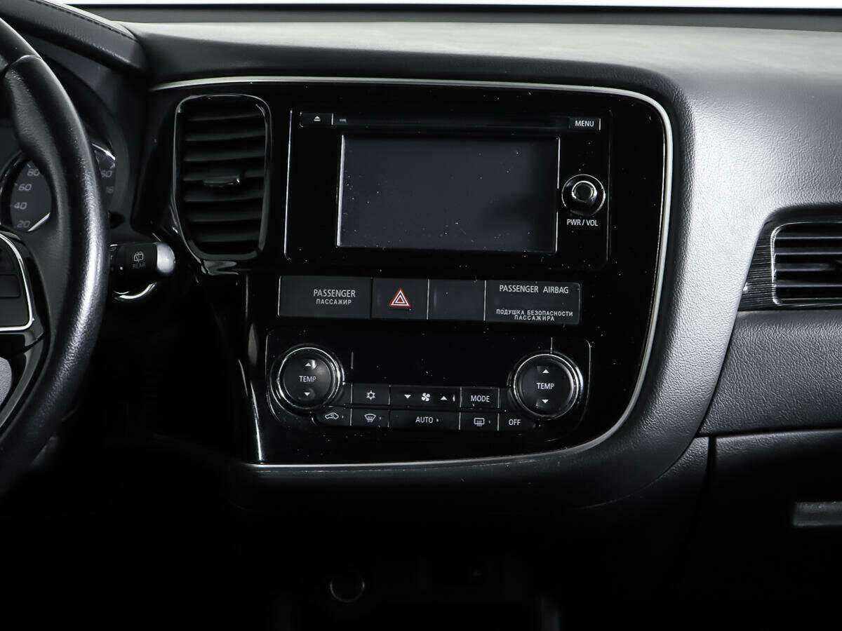 Mitsubishi Outlander, 2016 Фото №11