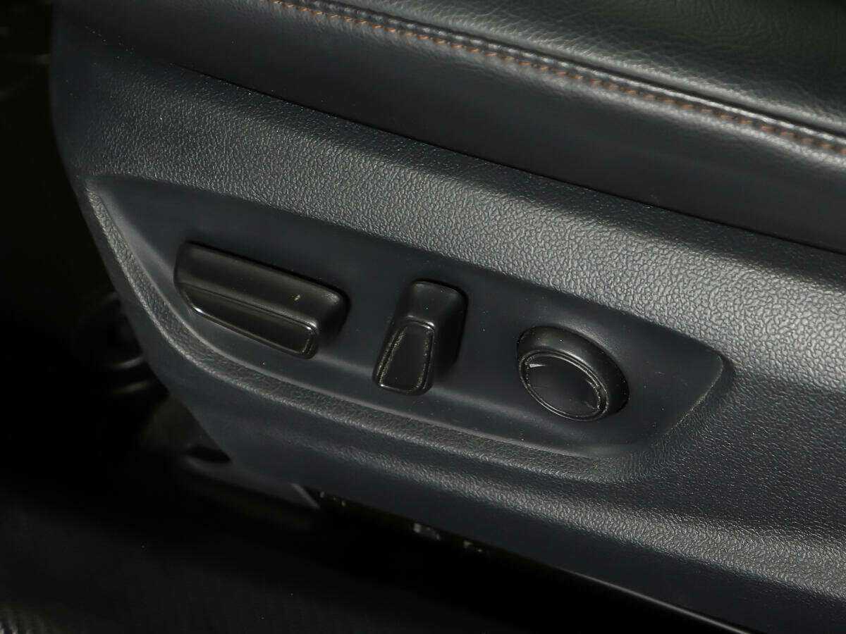 Toyota Camry, 2020 Фото №16