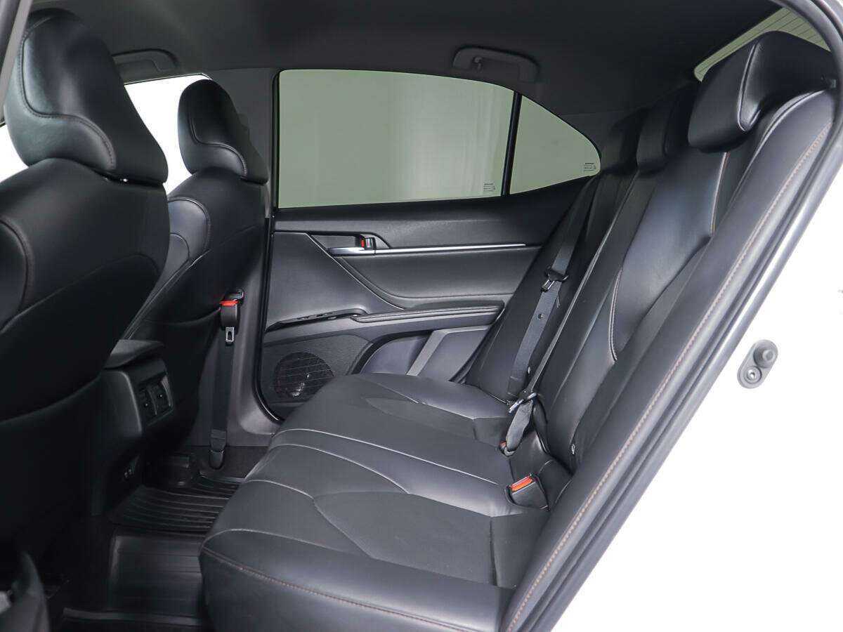 Toyota Camry, 2018 Фото №10