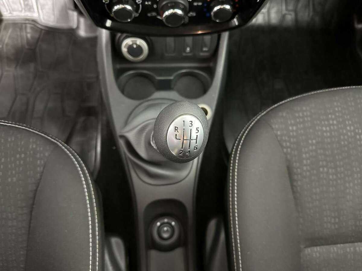 Nissan Terrano, 2019 Фото №12