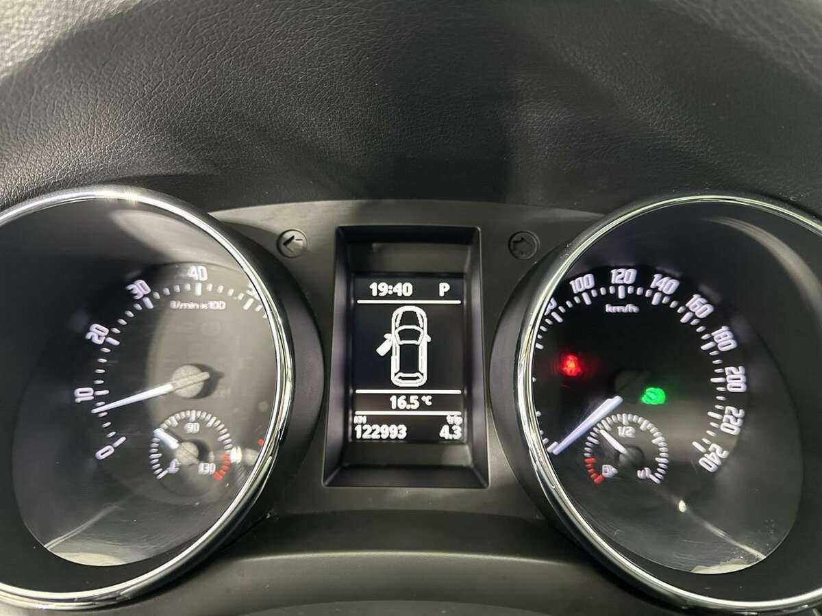 Skoda Yeti, 2012 Фото №11