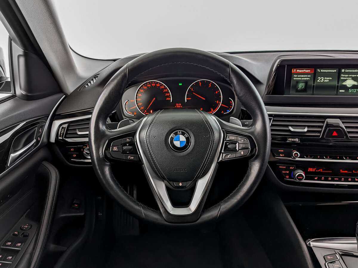 BMW 5 серии 520d, 2018 Фото №16