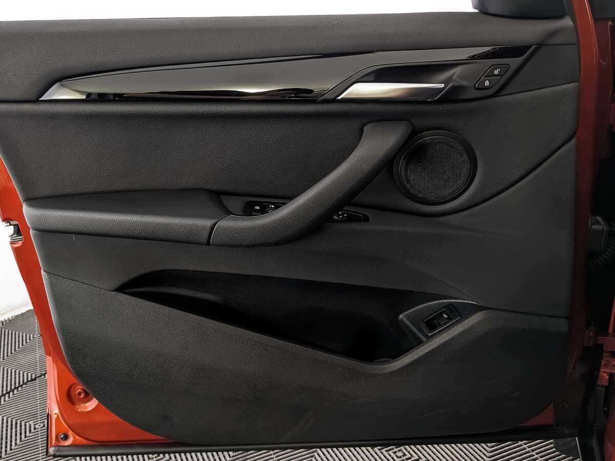 BMW X1 18d xDrive, 2018 Фото №17