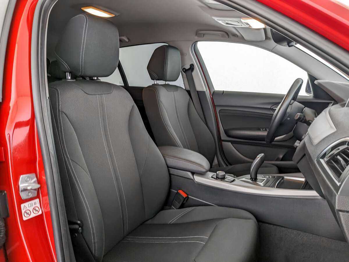 BMW 1 серии 118i, 2017 Фото №19