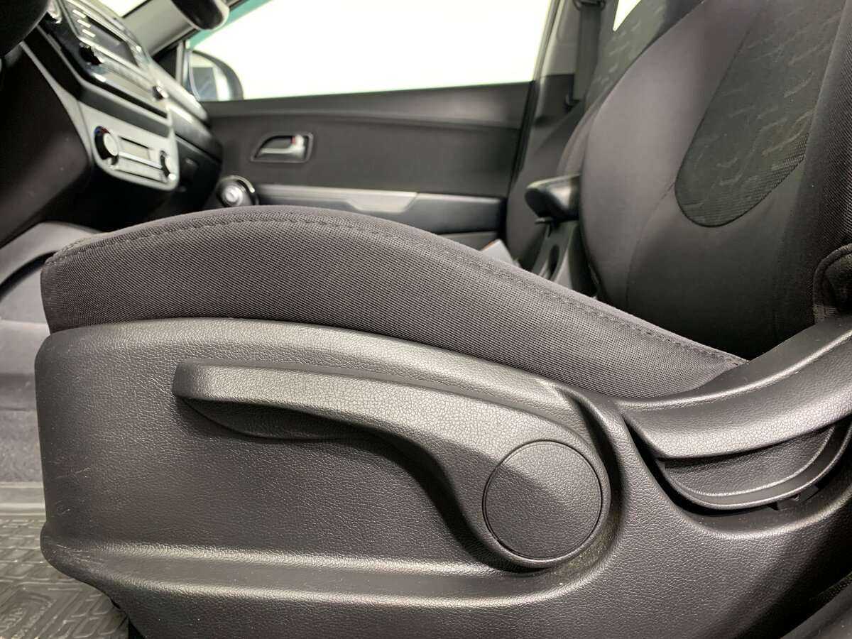 Kia Rio, 2016 Фото №14