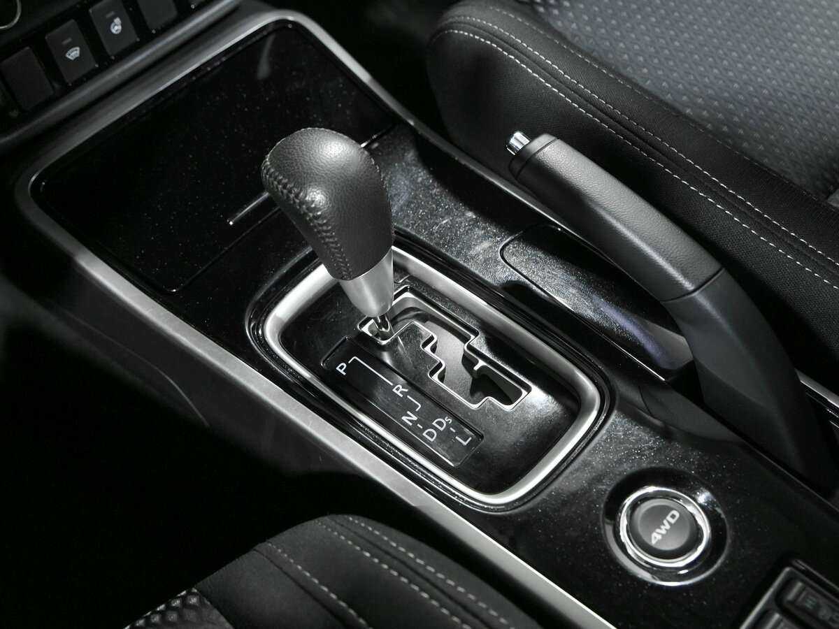 Mitsubishi Outlander, 2018 Фото №12