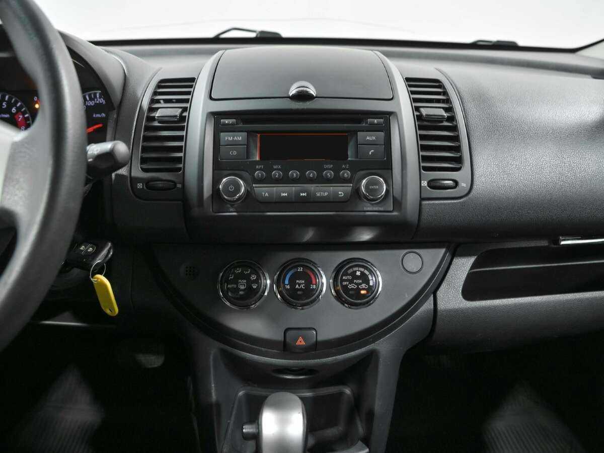 Nissan Note, 2013 Фото №11