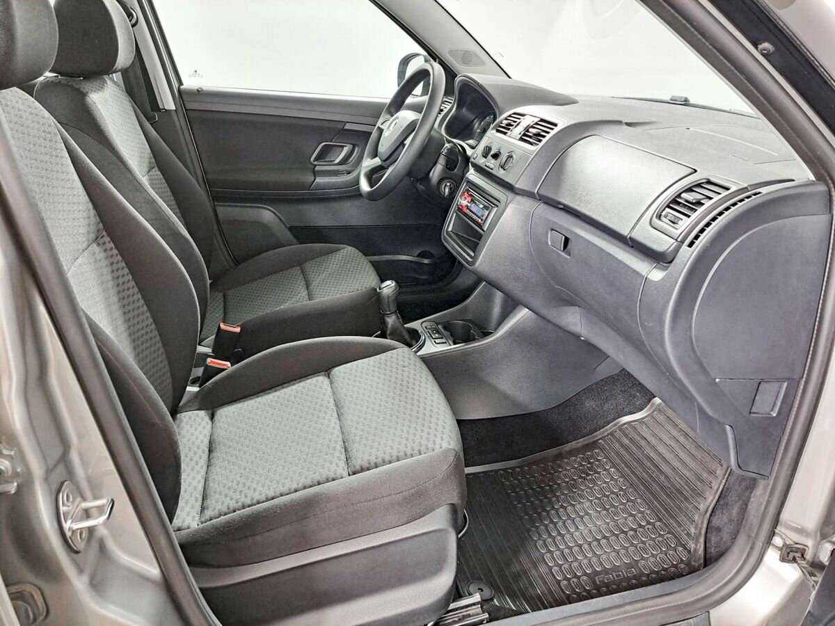 Skoda Fabia, 2013 Фото №9