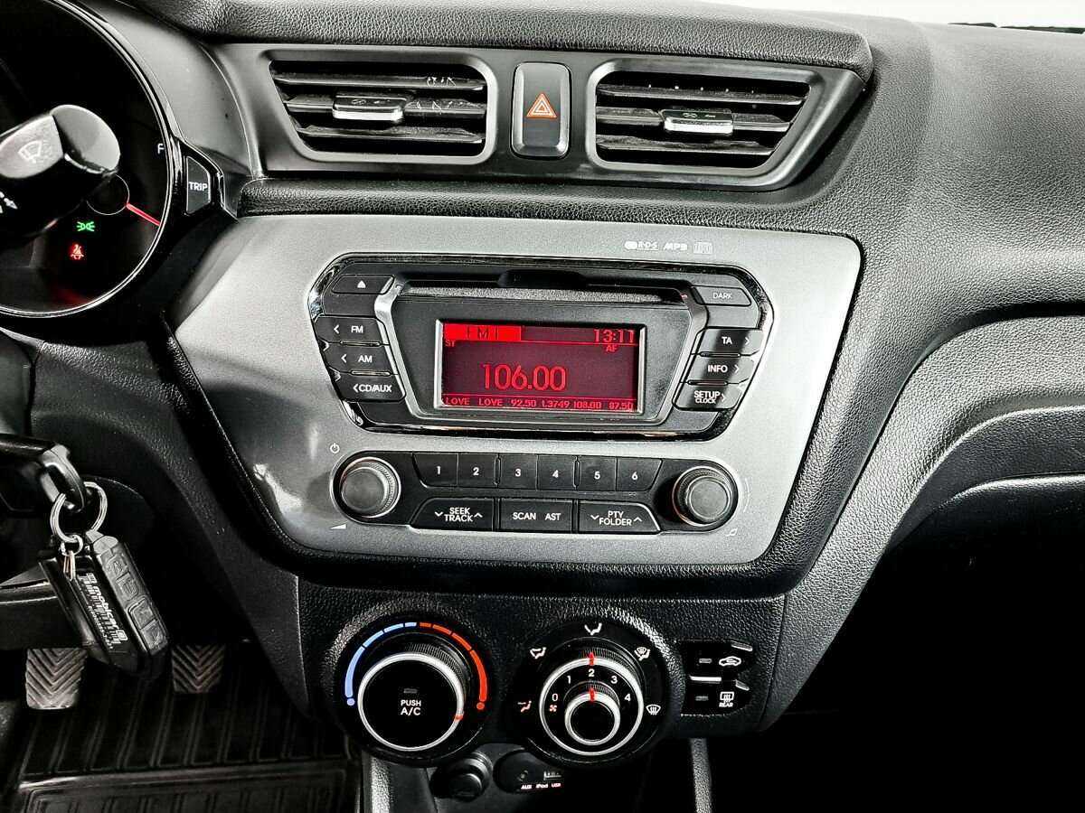 Kia Rio 6-speed, 2015 Фото №12