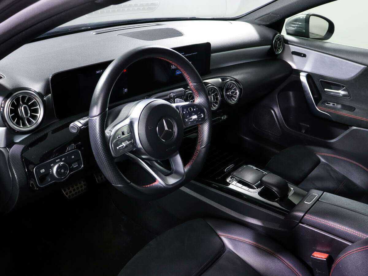 Mercedes-Benz A-Класс 200, 2019 Фото №14