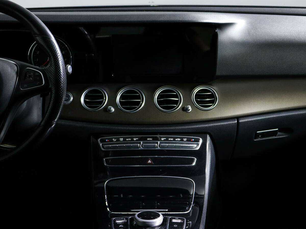 Mercedes-Benz E-Класс 200, 2016 Фото №12