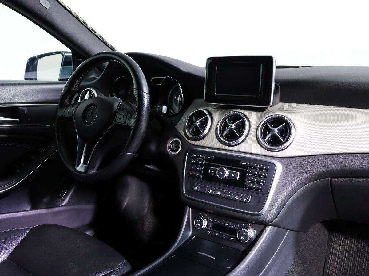 Mercedes-Benz CLA 250, 2014 Фото №9