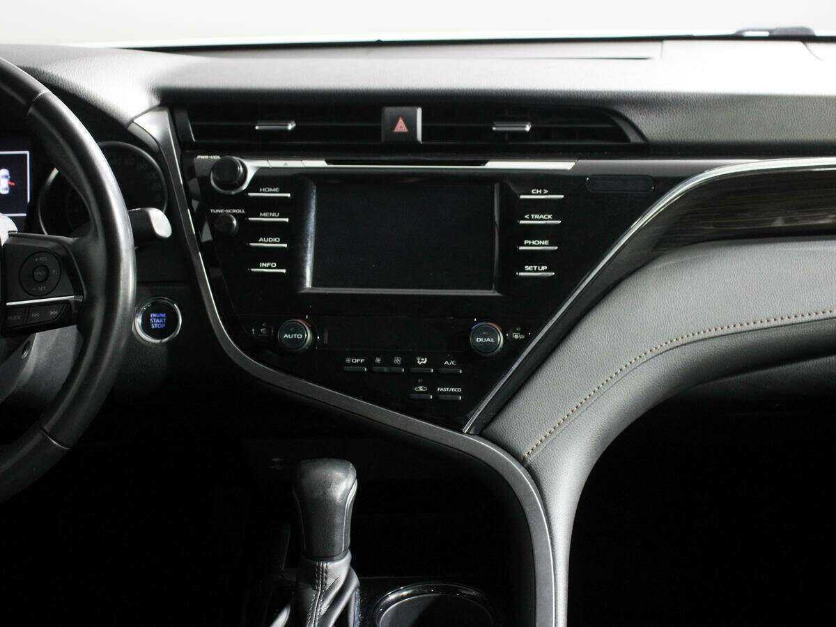 Toyota Camry, 2020 Фото №13