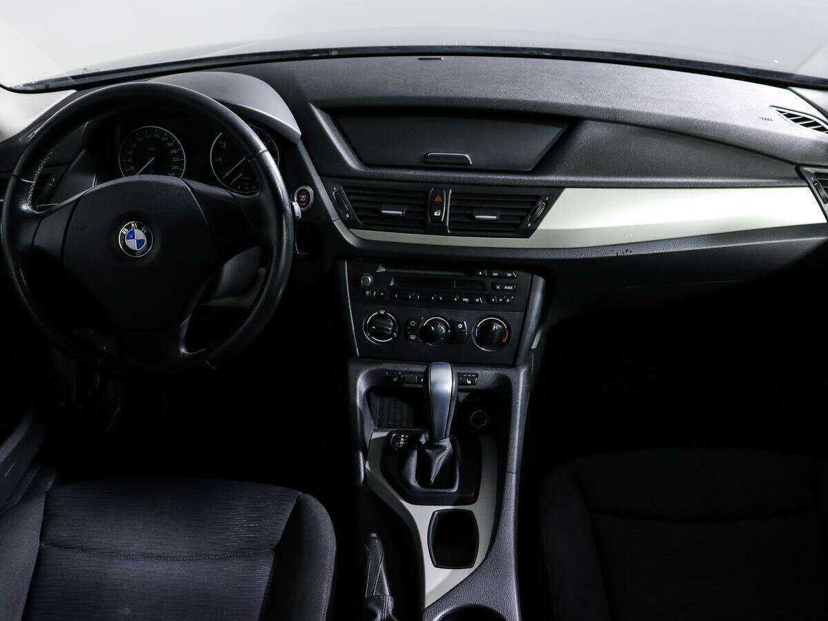BMW X1 18i, 2012 Фото №10