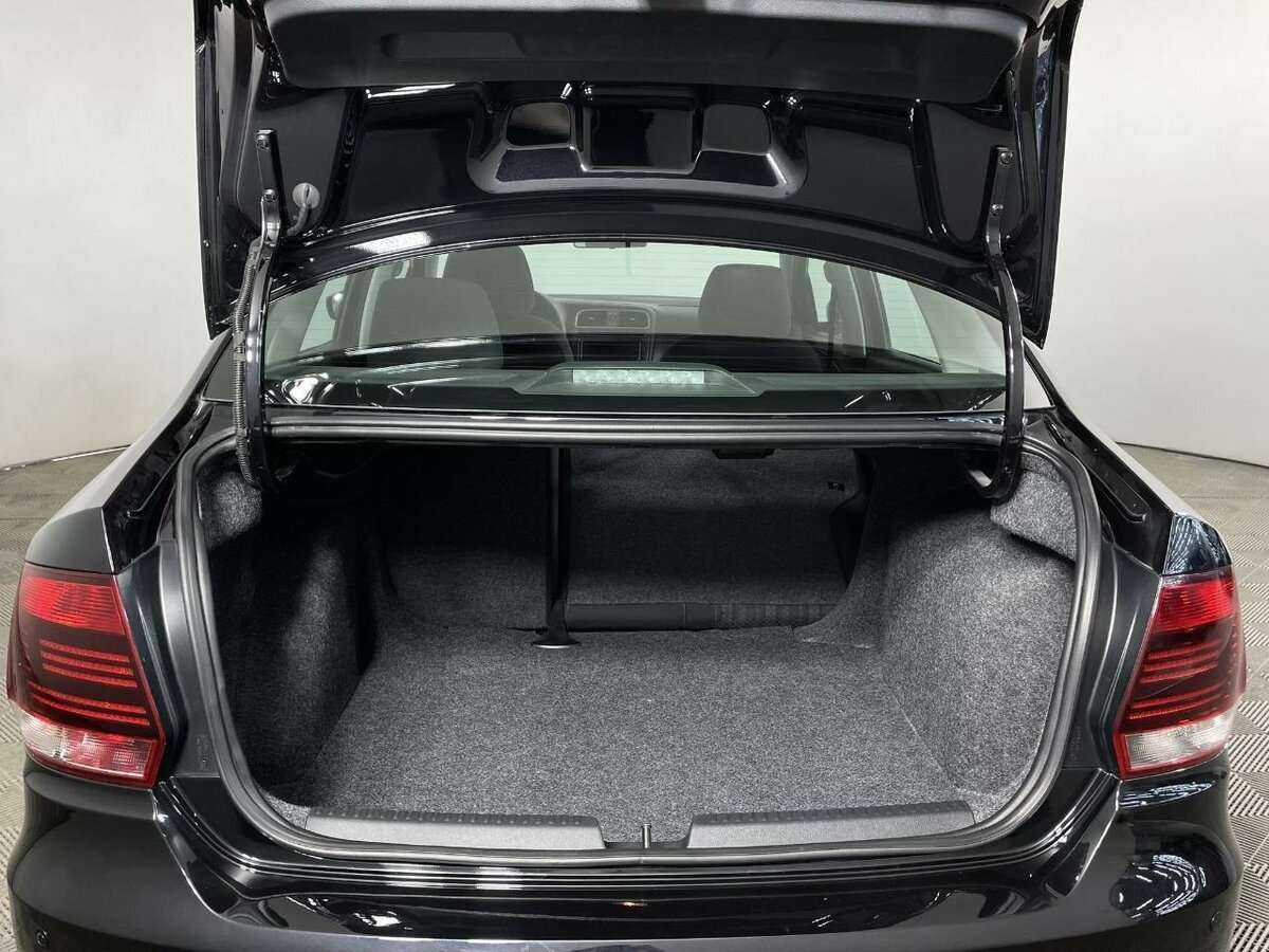 Volkswagen Polo, 2019 Фото №18