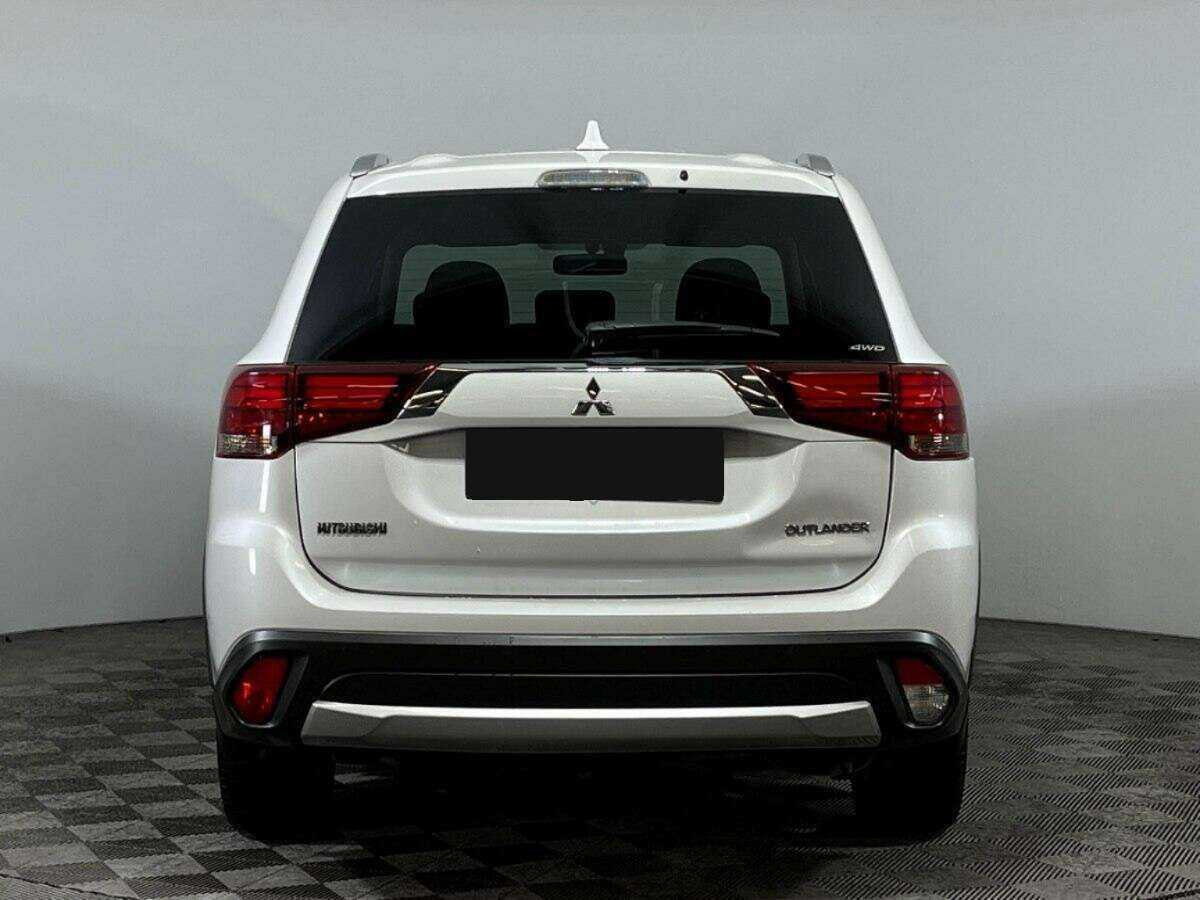 Mitsubishi Outlander, 2018 Фото №6