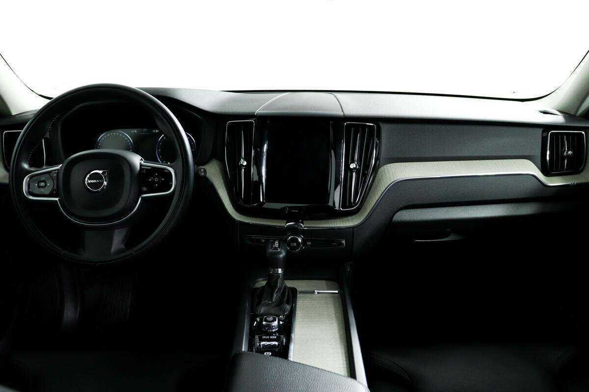 Volvo XC60, 2018 Фото №11