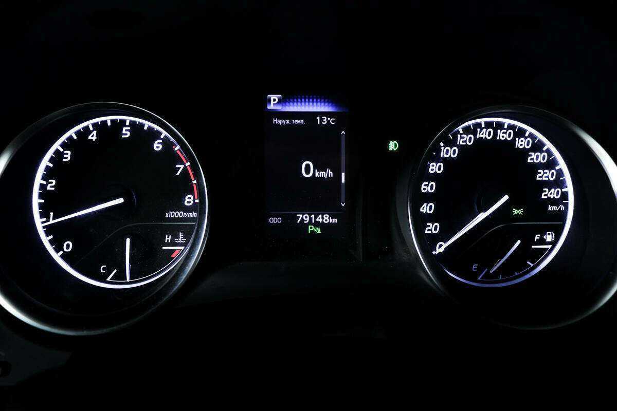 Toyota Camry, 2019 Фото №10