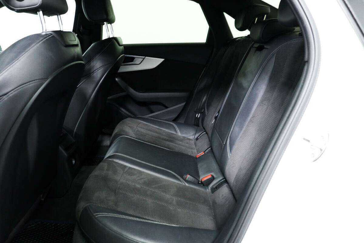 Audi A4, 2017 Фото №12