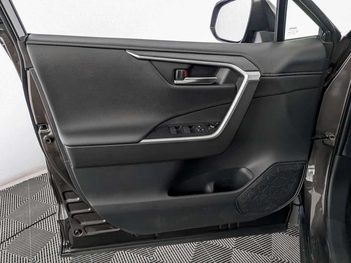 Toyota RAV4, 2020 Фото №15