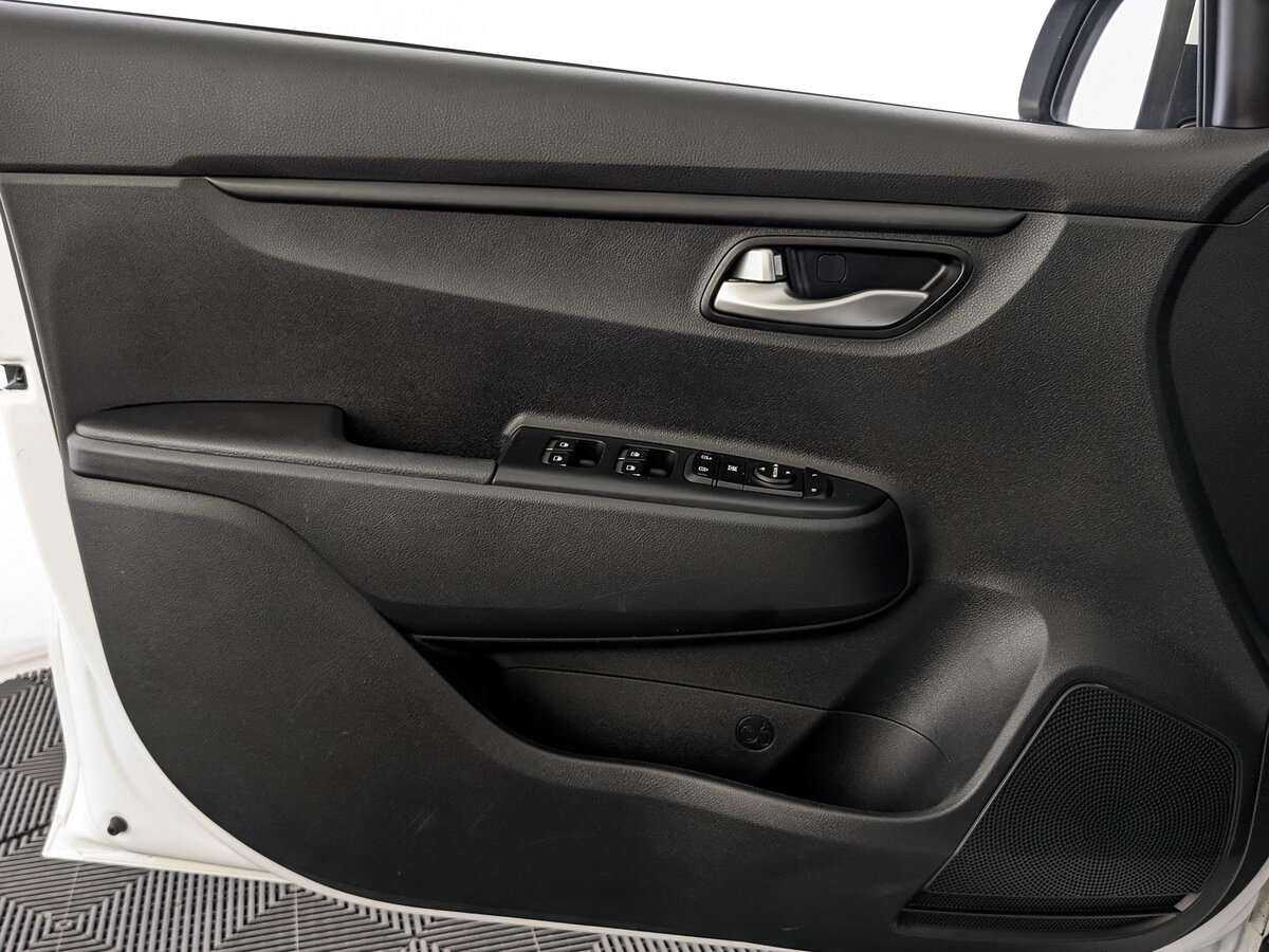 Kia Rio, 2021 Фото №15